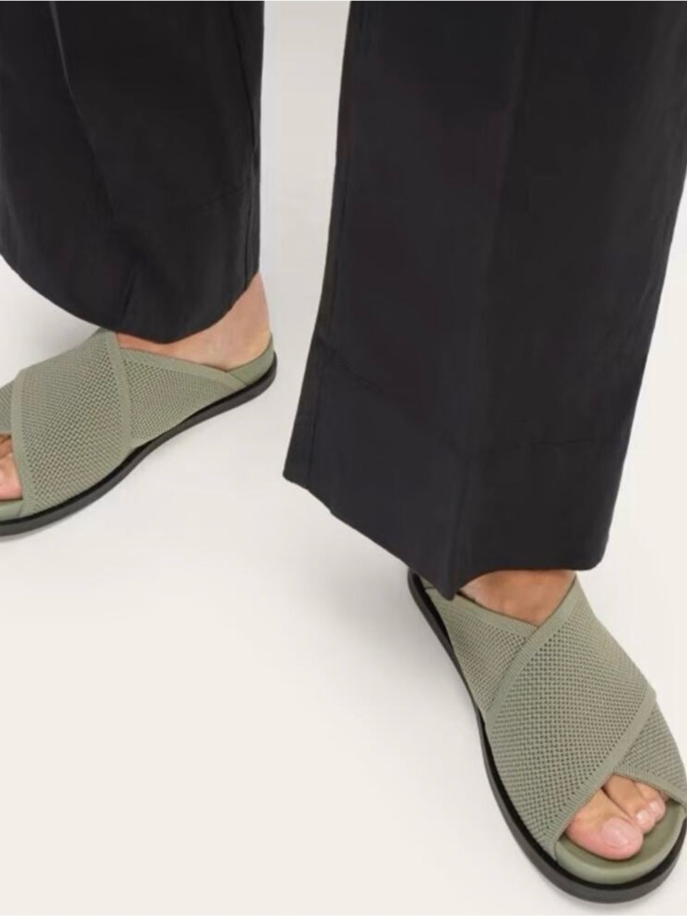 Everlane Women's Size 8 ReKnit Everyday Slides Mesh Cross Over Moss Green